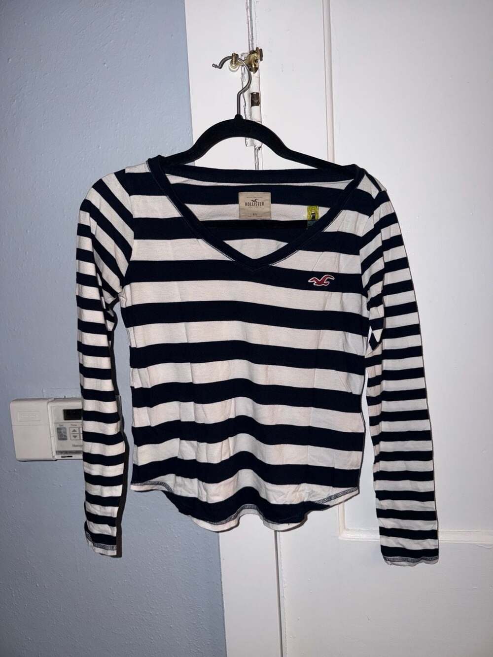 Hollister Women's Striped V-Neck Long Sleeve Shirt Size XS
